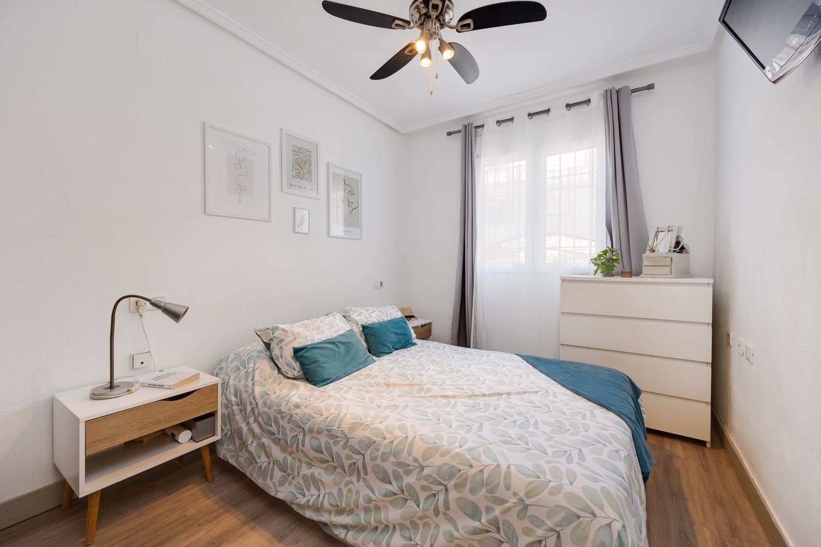 2 makuuhuone Huoneisto myytävänä paikassa Torrevieja - 137 000 € (Ref: 9272828)