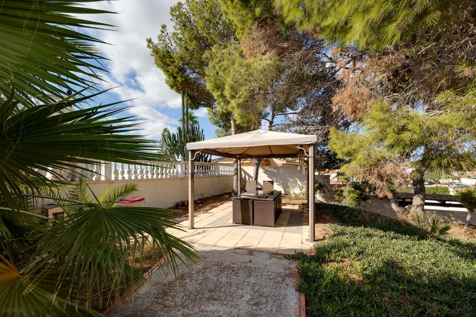 4 bedroom Villa for sale in Ciudad Quesada - € 549,000 (Ref: 9272832)