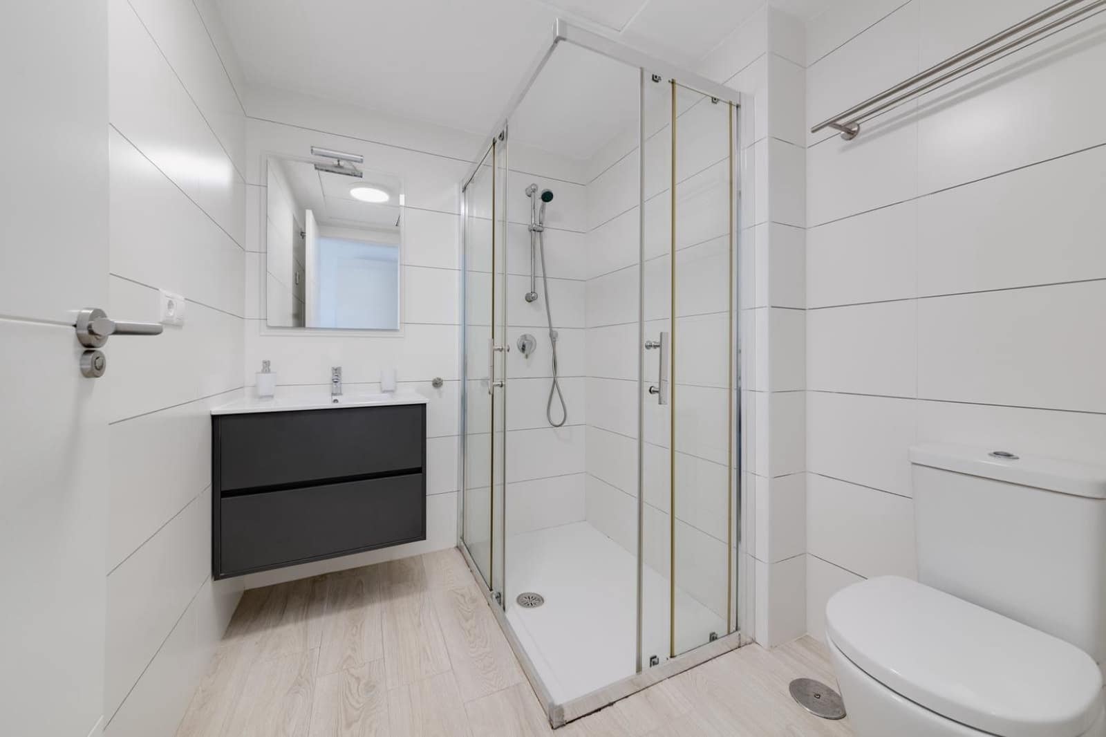 2 makuuhuone Ranta-asunto myytävänä paikassa Torrevieja - 249 900 € (Ref: 9307066)