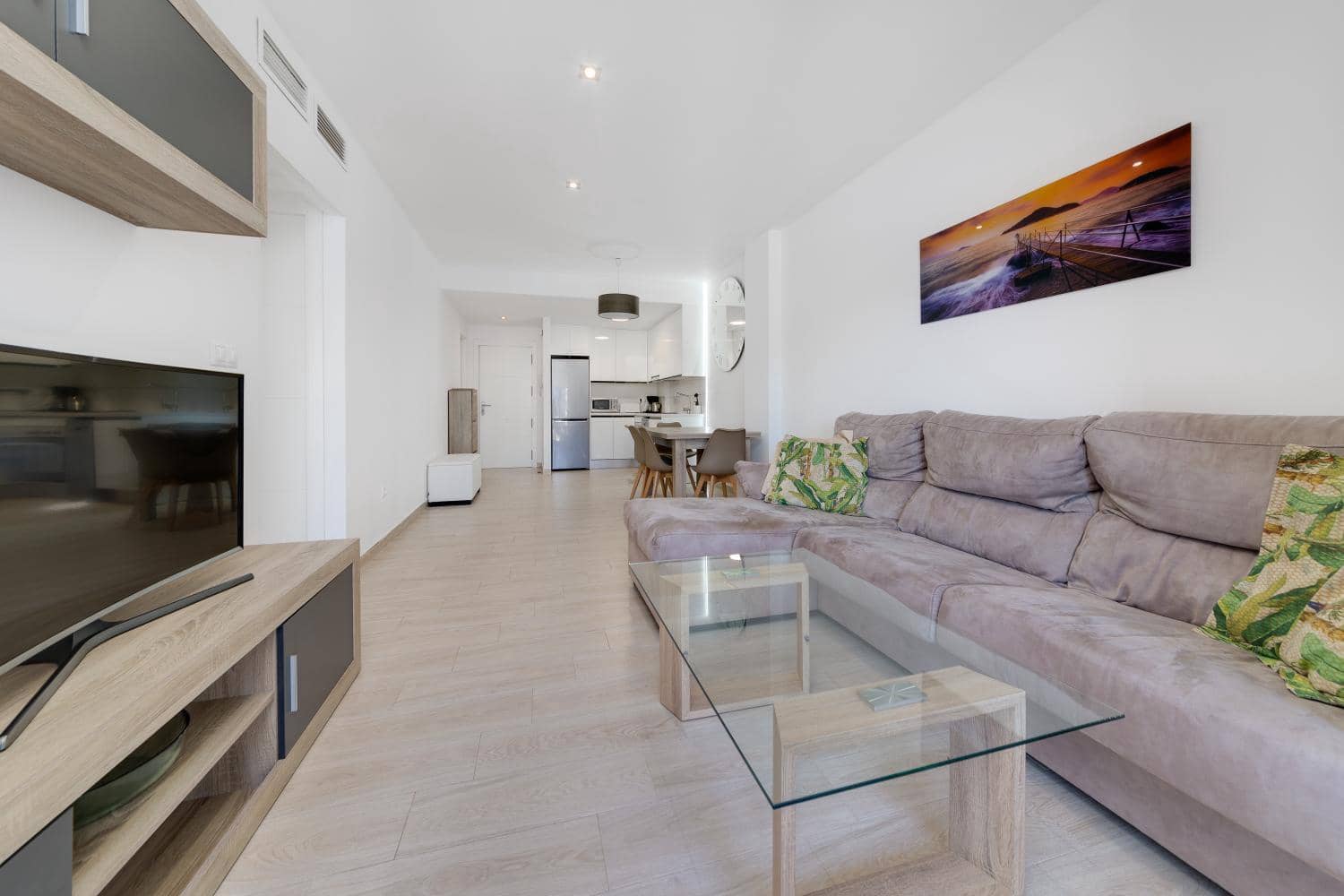 2 makuuhuone Ranta-asunto myytävänä paikassa Torrevieja - 249 900 € (Ref: 9307066)