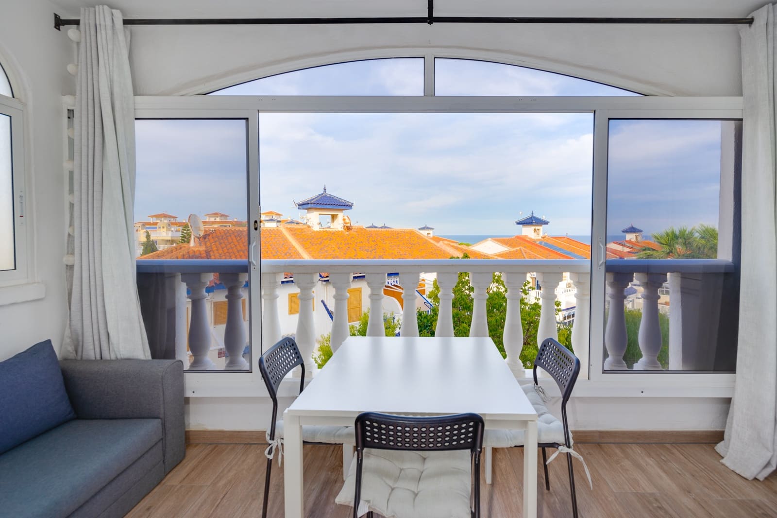 1 soveværelse Studio til salg i Torrevieja med swimmingpool - € 124.900 (Ref: 9376415)