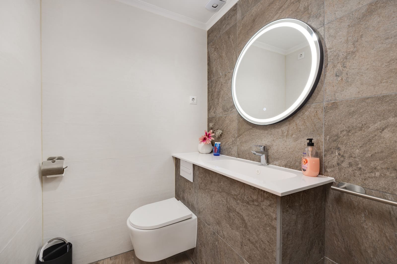 1 soveværelse Studio til salg i Torrevieja med swimmingpool - € 124.900 (Ref: 9376415)