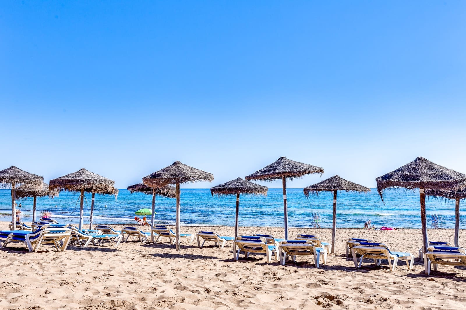 1 soveværelse Studio til salg i Torrevieja med swimmingpool - € 124.900 (Ref: 9376415)