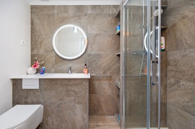 1 soveværelse Studio til salg i Torrevieja med swimmingpool - € 124.900 (Ref: 9376415)