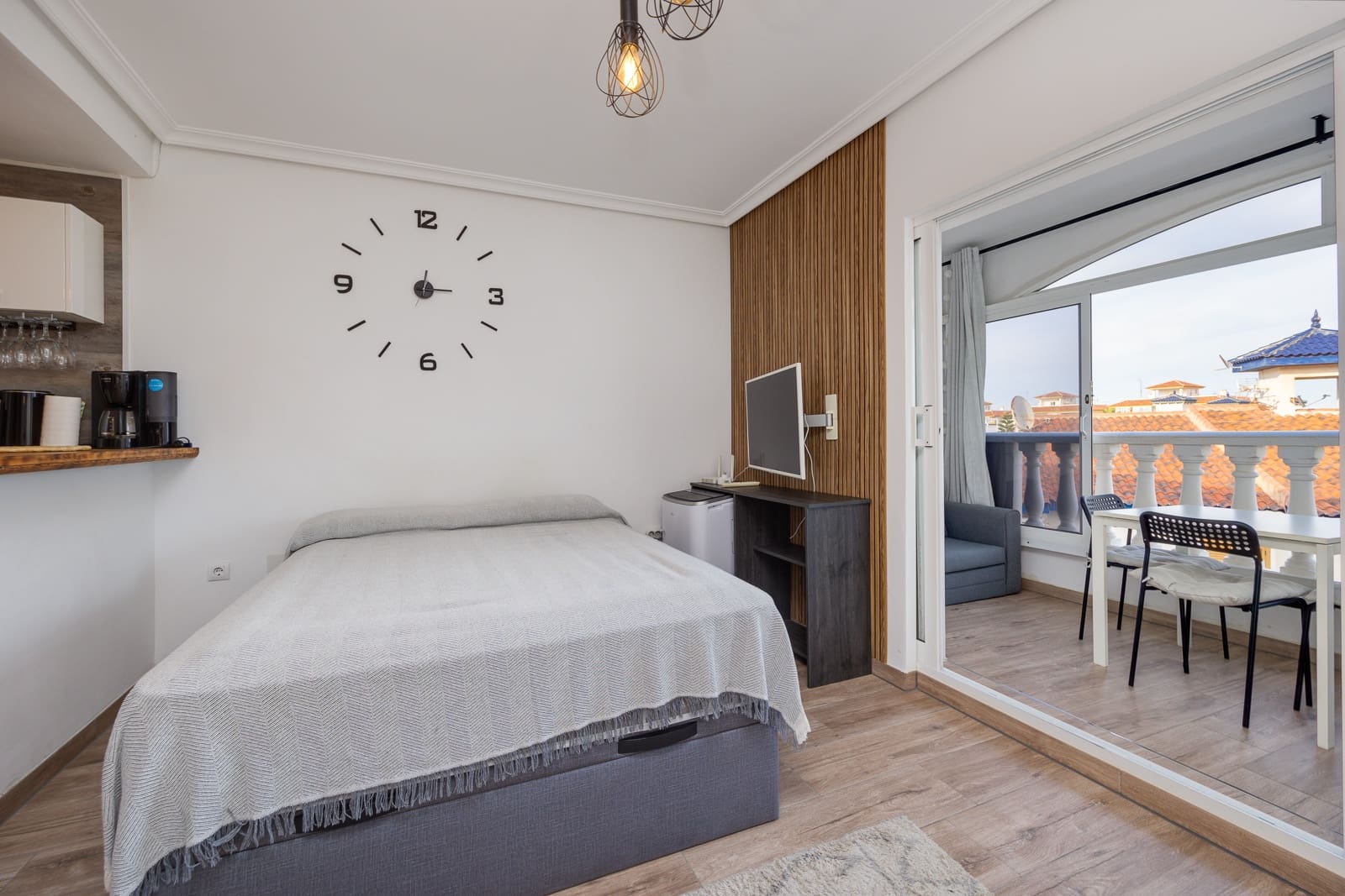 1 soveværelse Studio til salg i Torrevieja med swimmingpool - € 124.900 (Ref: 9376415)