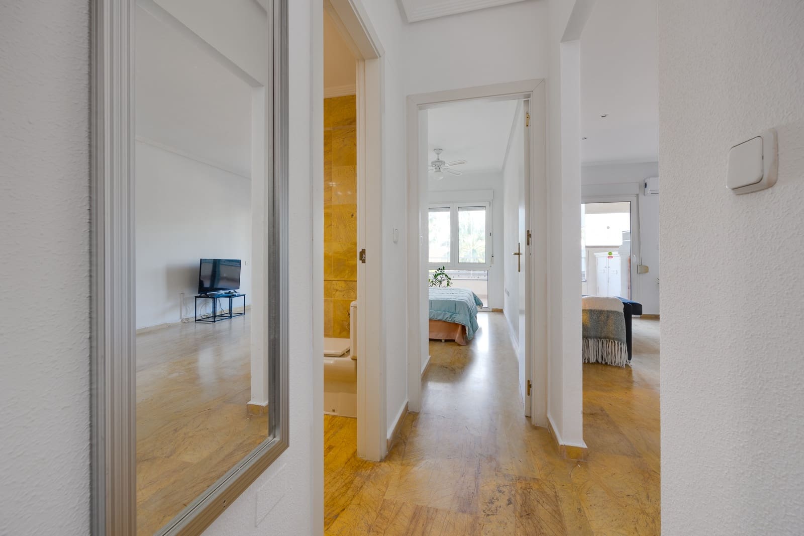 Beach Apartment for sale in Orihuela Costa - € 229,000 (Ref: 9620730)