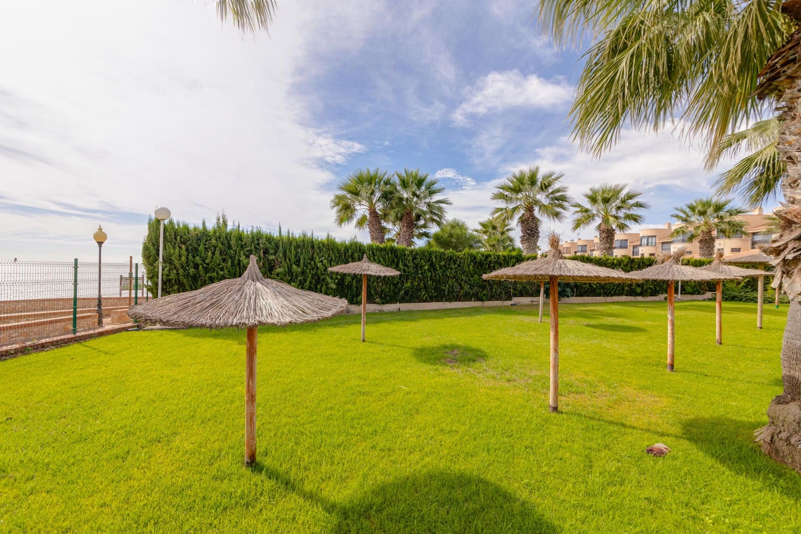 Beach Apartment for sale in Orihuela Costa - € 229,000 (Ref: 9620730)