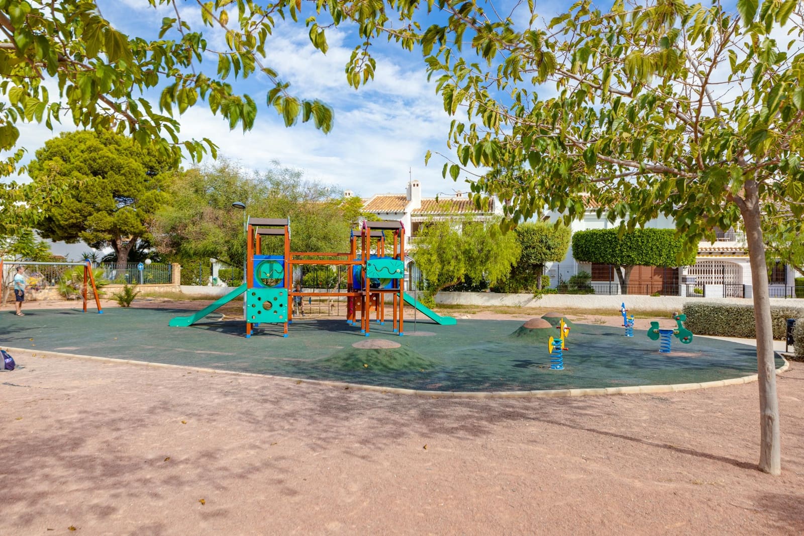 Beach Apartment for sale in Orihuela Costa - € 229,000 (Ref: 9620730)