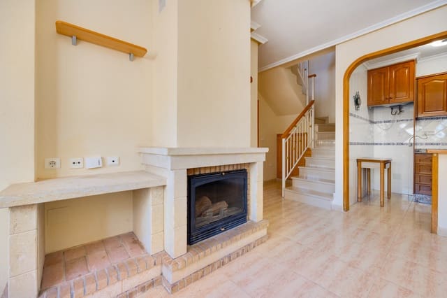 3 slaapkamer Huis te koop in Playa Flamenca, Orihuela met zwembad - € 189.000 (Ref: 9726197)