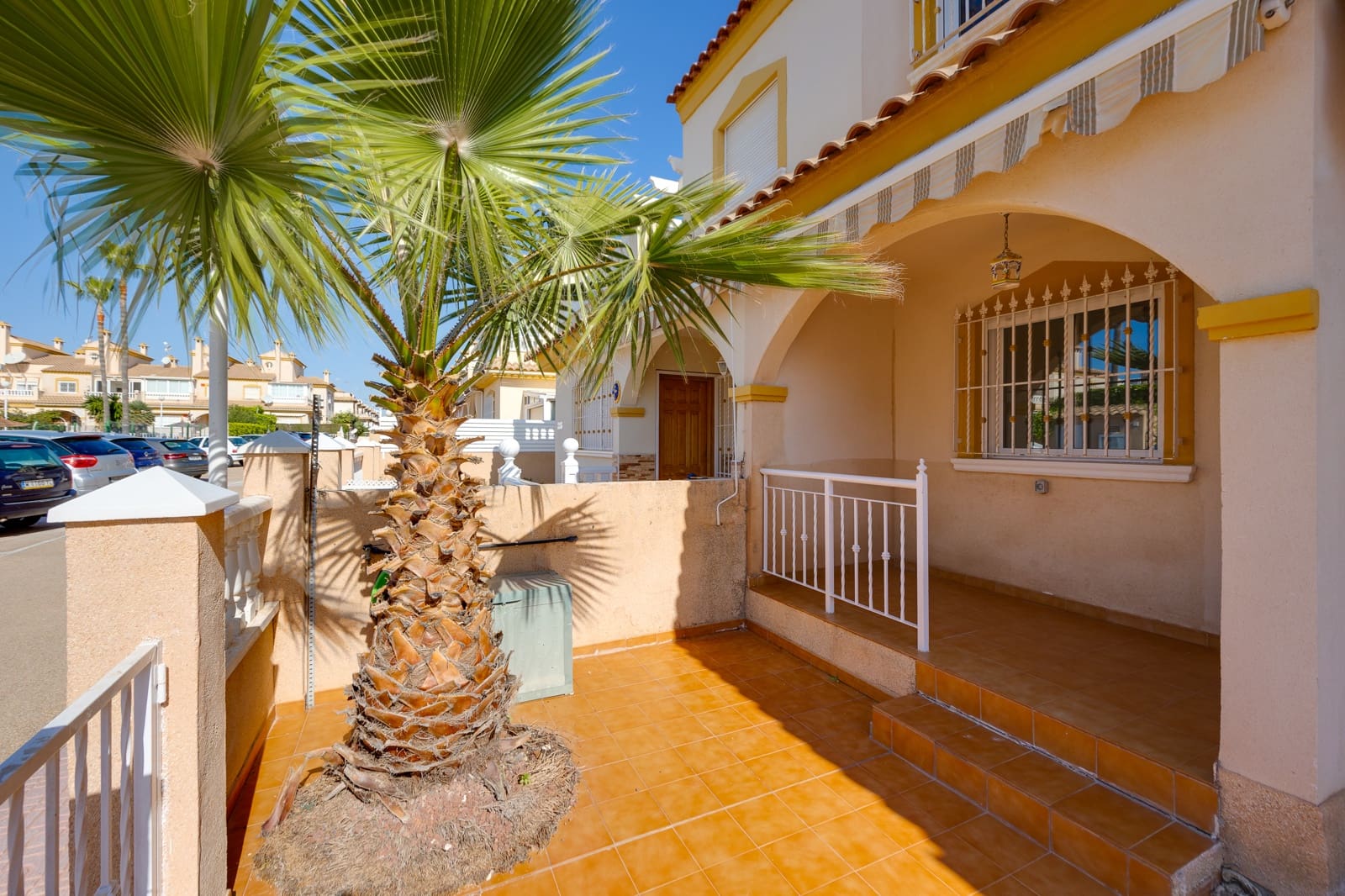 3 quarto Casa em Banda para venda em Orihuela Costa com piscina - 189 000 € (Ref: 9726197)