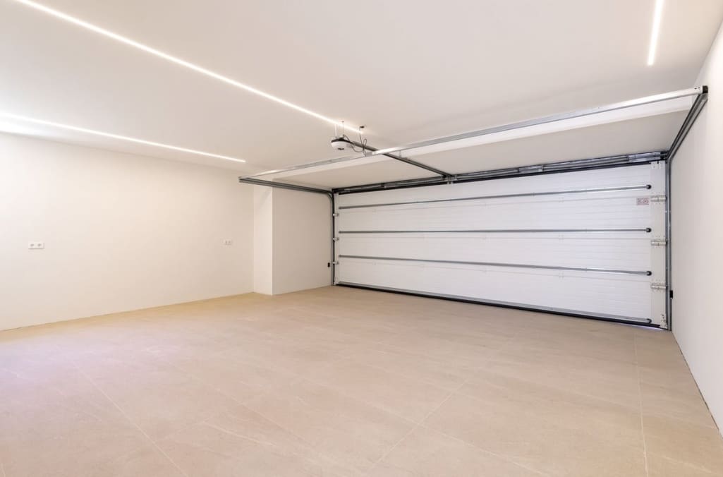 4 sypialnia Willa na sprzedaż w Sotogrande z basenem garażem - 2 490 000 € (Ref: 10012938)