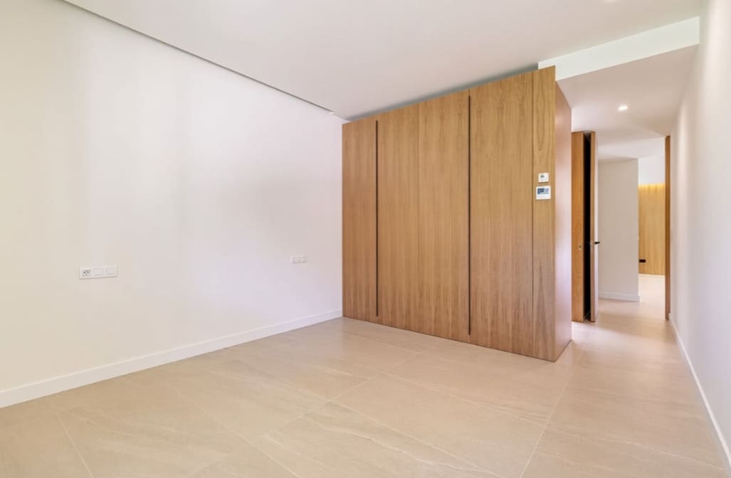 4 sypialnia Willa na sprzedaż w Sotogrande z basenem garażem - 2 490 000 € (Ref: 10012938)