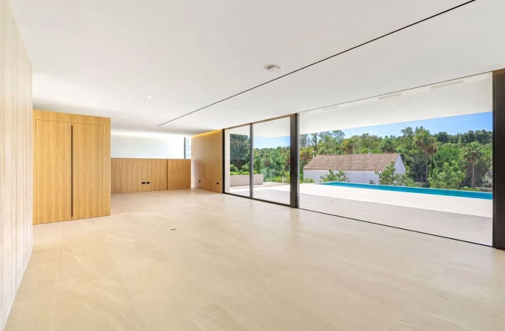 4 sypialnia Willa na sprzedaż w Sotogrande z basenem garażem - 2 490 000 € (Ref: 10012938)