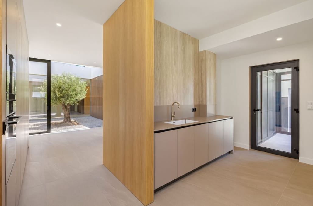 4 sypialnia Willa na sprzedaż w Sotogrande z basenem garażem - 2 490 000 € (Ref: 10012938)