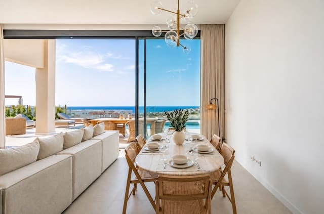 3 bedroom Villa for sale in Benahavís with pool garage - € 2,200,000 (Ref: 10015154)
