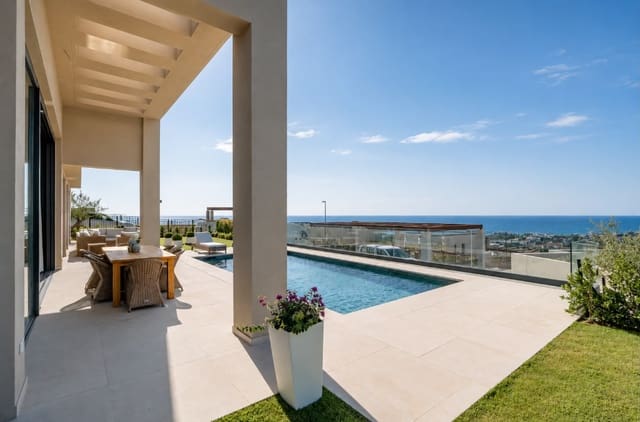 3 bedroom Villa for sale in Benahavís with pool garage - € 2,200,000 (Ref: 10015154)