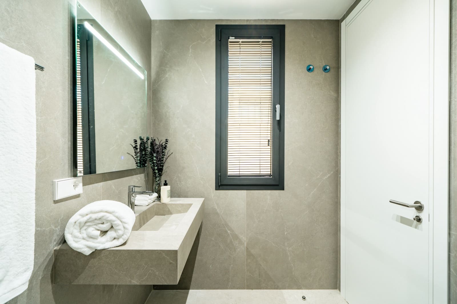 3 slaapkamer Villa te koop in Marbella met zwembad garage - € 2.200.000 (Ref: 10015155)