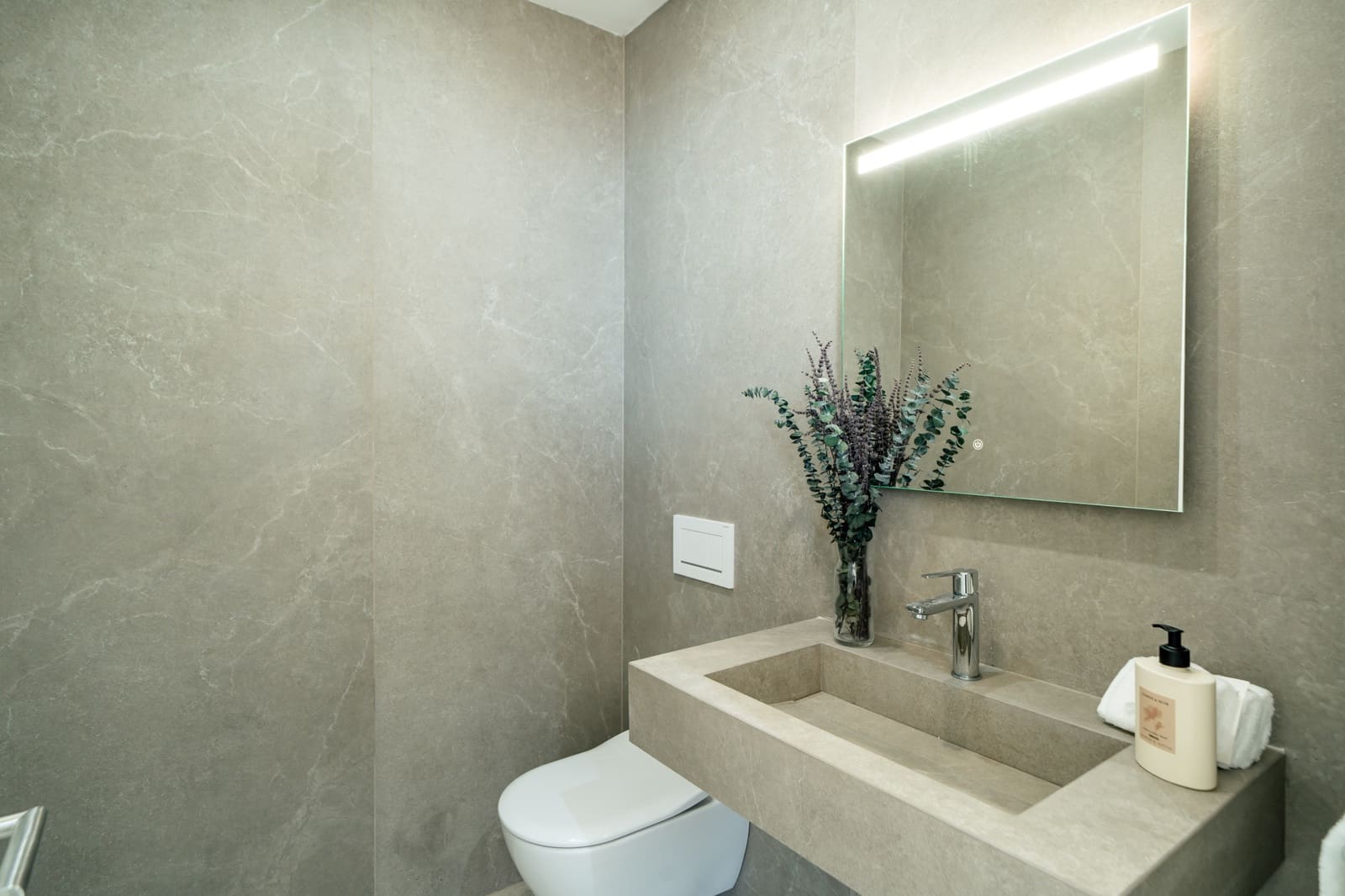 3 slaapkamer Villa te koop in Marbella met zwembad garage - € 2.200.000 (Ref: 10015155)