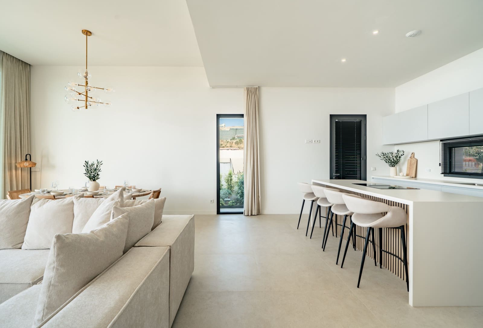 3 slaapkamer Villa te koop in Marbella met zwembad garage - € 2.200.000 (Ref: 10015155)