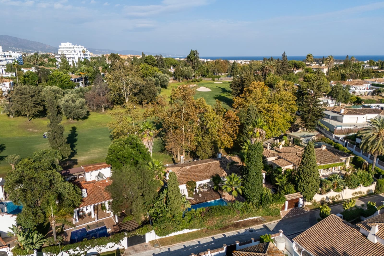 3 slaapkamer Villa te koop in Marbella met zwembad garage - € 1.490.000 (Ref: 10025206)