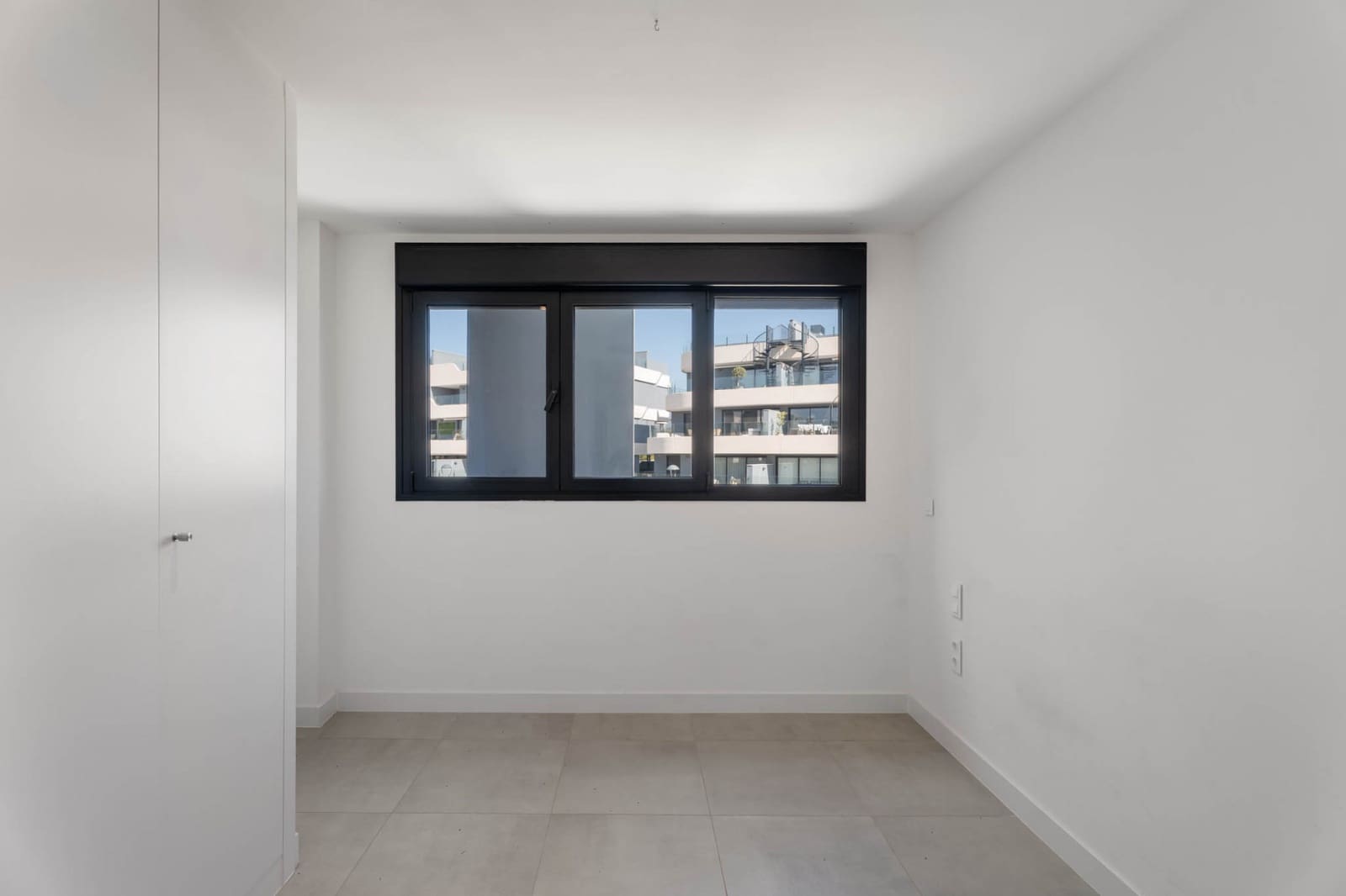 3 quarto Penthouse para venda em New Golden Mile com piscina - 695 000 € (Ref: 10025209)