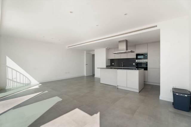 3 quarto Penthouse para venda em Selwo, Estepona com piscina - 695 000 € (Ref: 10025209)