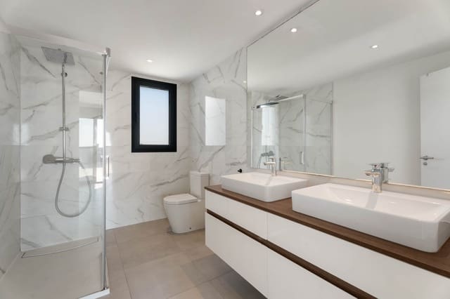 3 quarto Penthouse para venda em Selwo, Estepona com piscina - 695 000 € (Ref: 10025209)