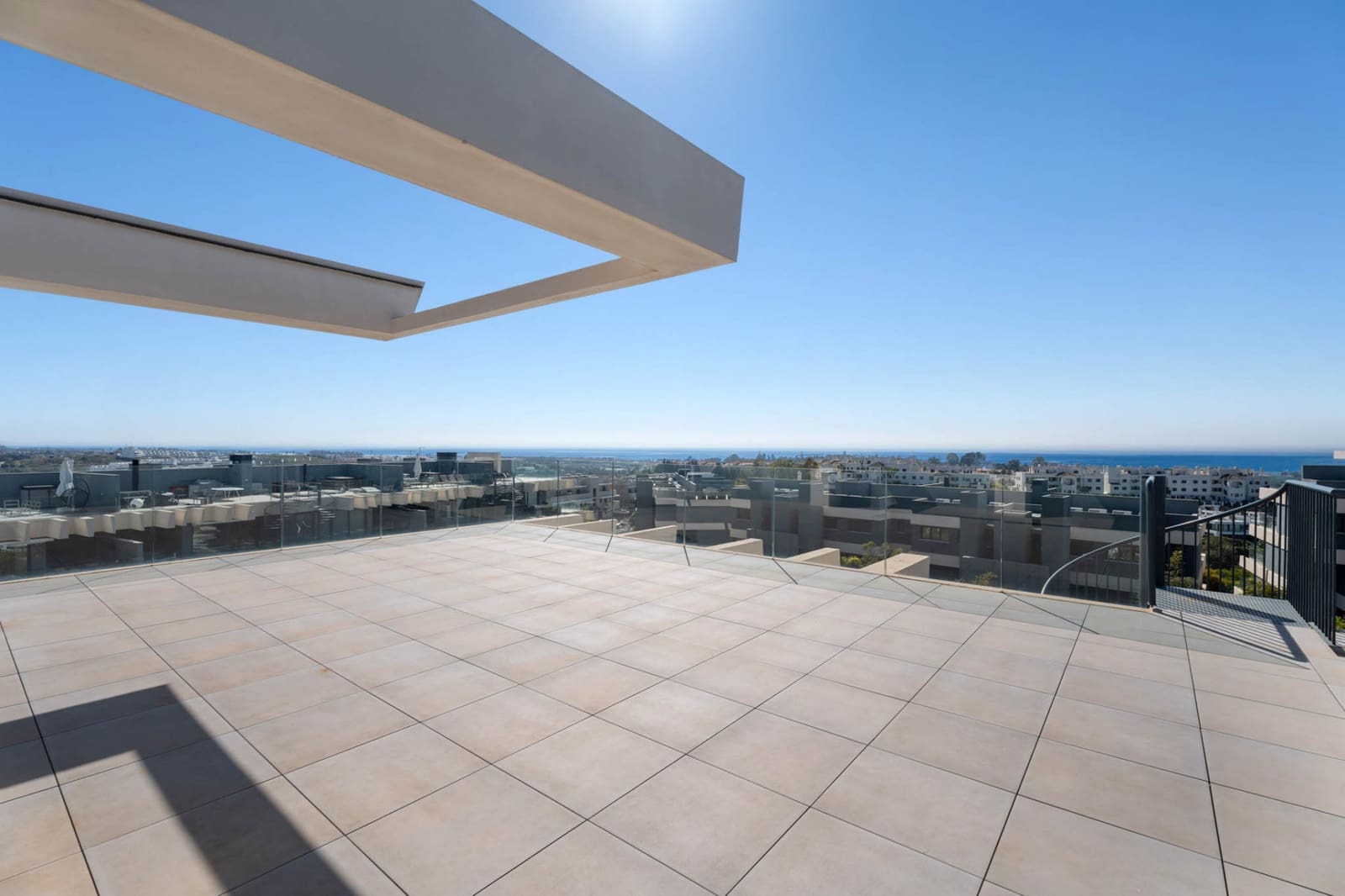 3 quarto Penthouse para venda em New Golden Mile com piscina - 695 000 € (Ref: 10025209)