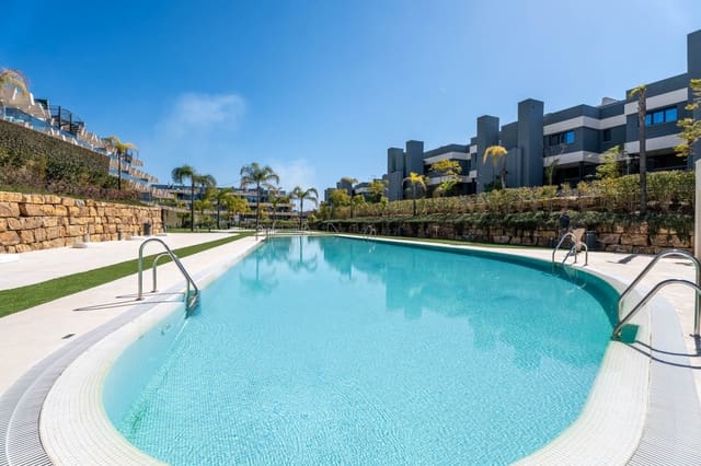 3 quarto Penthouse para venda em Selwo, Estepona com piscina - 695 000 € (Ref: 10025209)