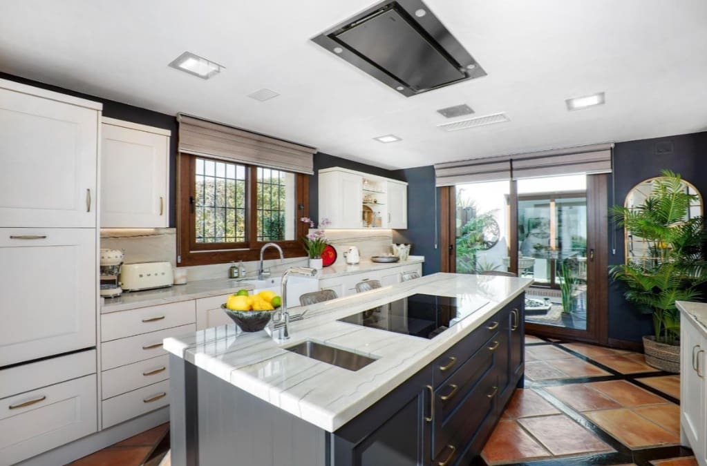 4 chambre Villa/Maison à vendre à Marbella avec piscine garage - 2 895 000 € (Ref: 10026916)