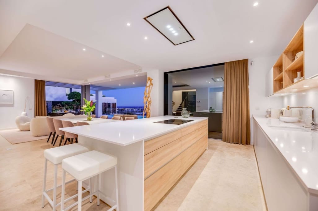 3 soveværelse Villa til salg i Cancelada med swimmingpool garage - € 2.450.000 (Ref: 10026918)