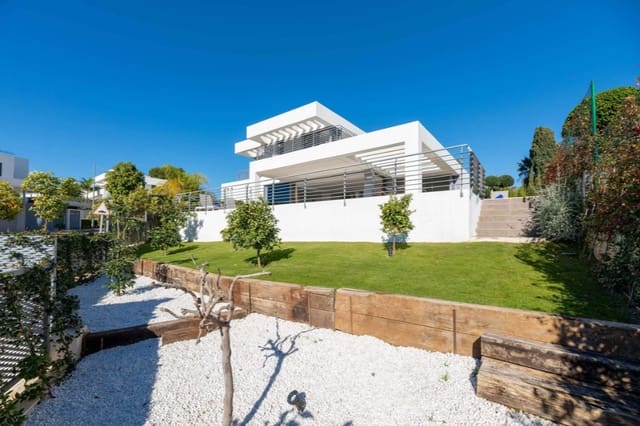 3 slaapkamer Villa te koop in Cancelada, Estepona met zwembad garage - € 2.450.000 (Ref: 10026918)