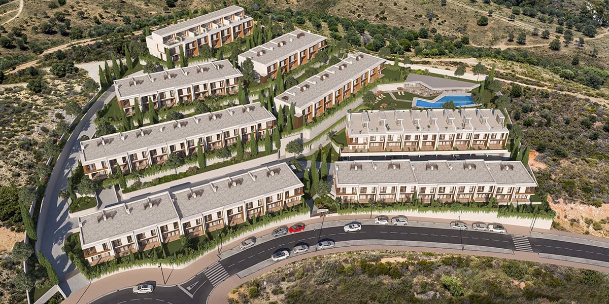 4 makuuhuone Omakotitalo myytävänä paikassa La Cala de Mijas mukana uima-altaan 
autotalli - 773 000 € (Ref: 10026920)