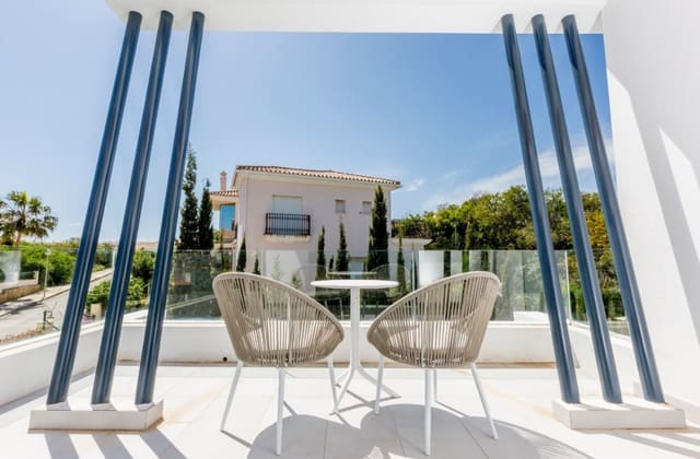 4 chambre Villa/Maison à vendre à Marbella avec piscine garage - 1 700 000 € (Ref: 10035000)