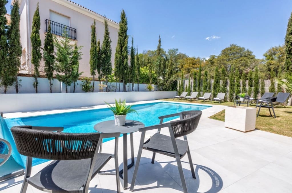 4 chambre Villa/Maison à vendre à Marbella avec piscine garage - 1 700 000 € (Ref: 10035000)