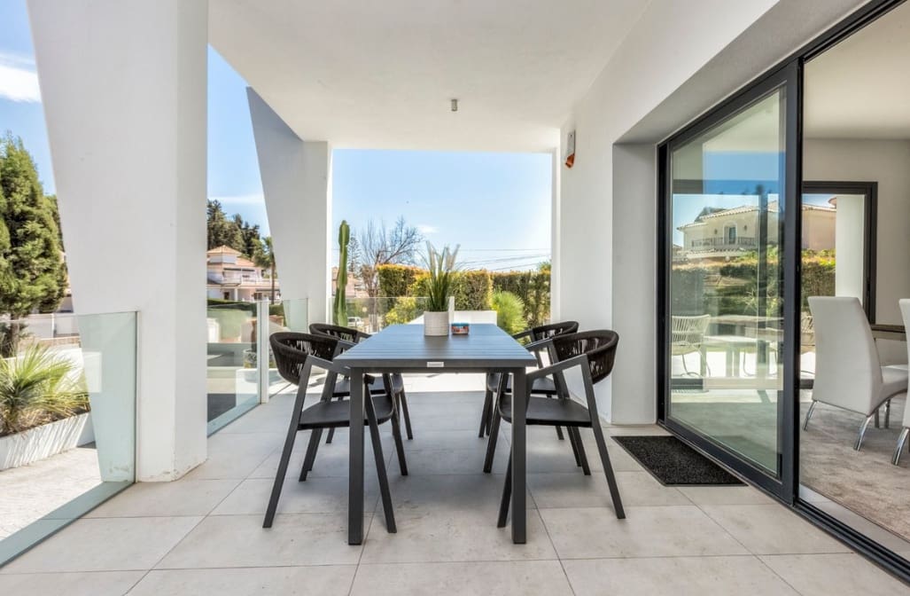 4 chambre Villa/Maison à vendre à Marbella avec piscine garage - 1 700 000 € (Ref: 10035000)