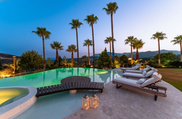 5 bedroom Villa for sale in Marbella with pool garage - € 4,750,000 (Ref: 10035001)