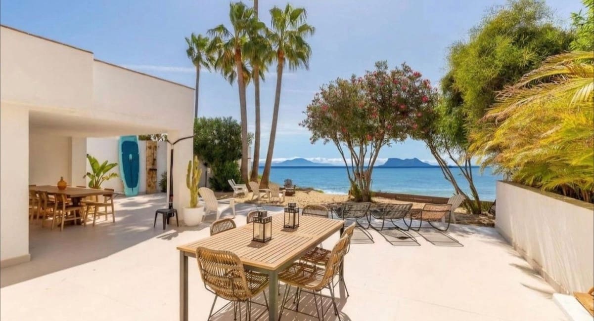 6 bedroom Villa for sale in Bahia Dorada with pool - € 2,495,000 (Ref: 10035002)