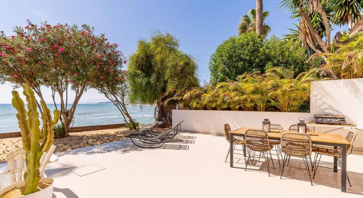 6 bedroom Villa for sale in Bahia Dorada with pool - € 2,495,000 (Ref: 10035002)