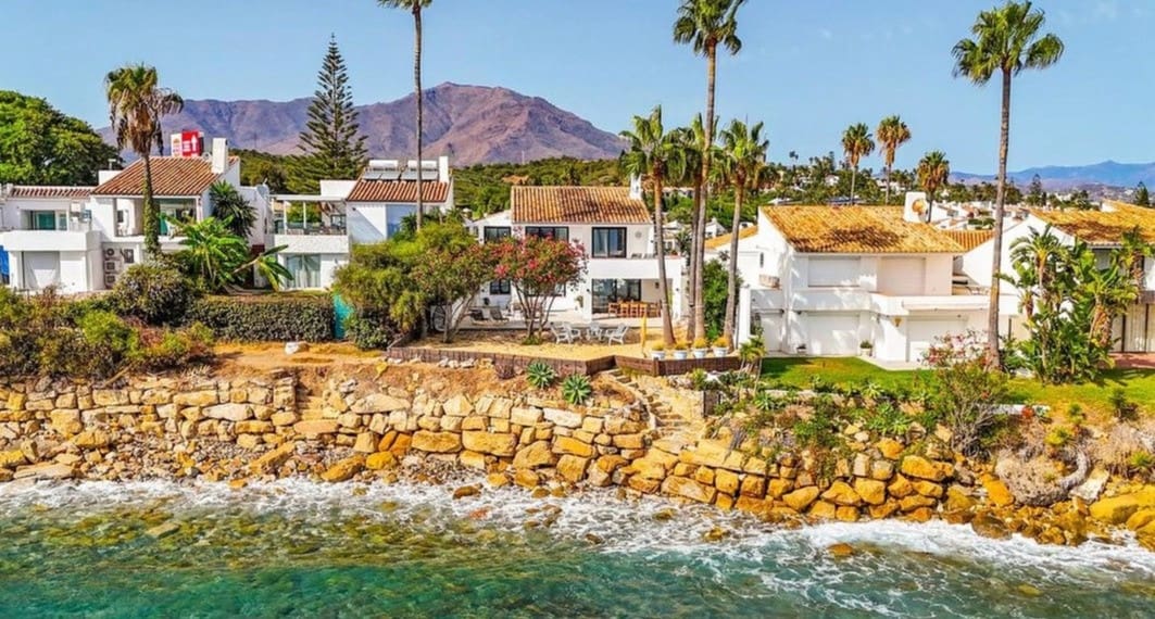 6 bedroom Villa for sale in Bahia Dorada with pool - € 2,495,000 (Ref: 10035002)