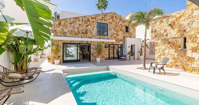 6 bedroom Villa for sale in Bahía Dorada, Estepona with pool - € 2,495,000 (Ref: 10035002)