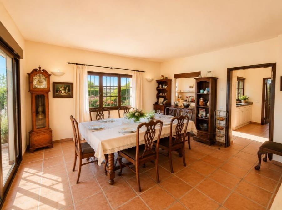 4 camera da letto Villa in vendita in Estepona con piscina garage - 1.740.000 € (Rif: 10035003)