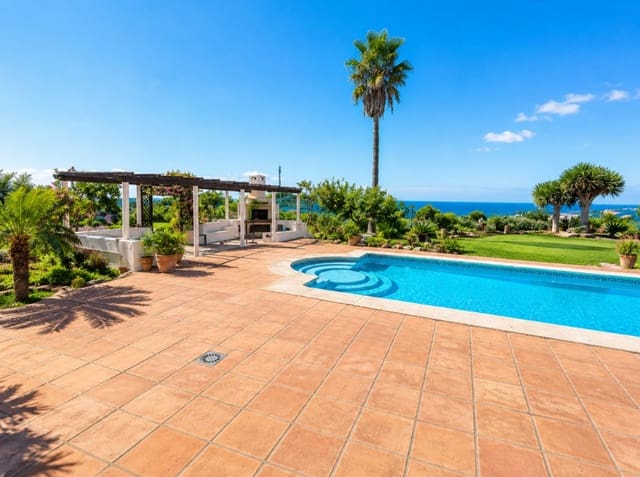 4 camera da letto Villa in vendita in Estepona con piscina garage - 1.740.000 € (Rif: 10035003)