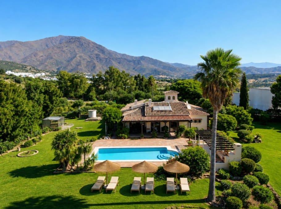 4 camera da letto Villa in vendita in Estepona con piscina garage - 1.740.000 € (Rif: 10035003)