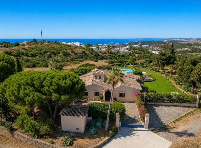 4 camera da letto Villa in vendita in Estepona con piscina garage - 1.740.000 € (Rif: 10035003)