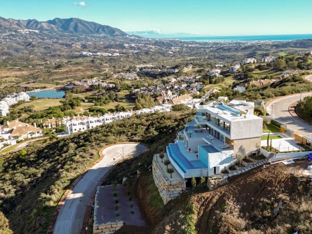5 makuuhuone Huvila myytävänä paikassa Mijas Costa, Mijas mukana uima-altaan 
autotalli - 3 100 000 € (Ref: 10035004)