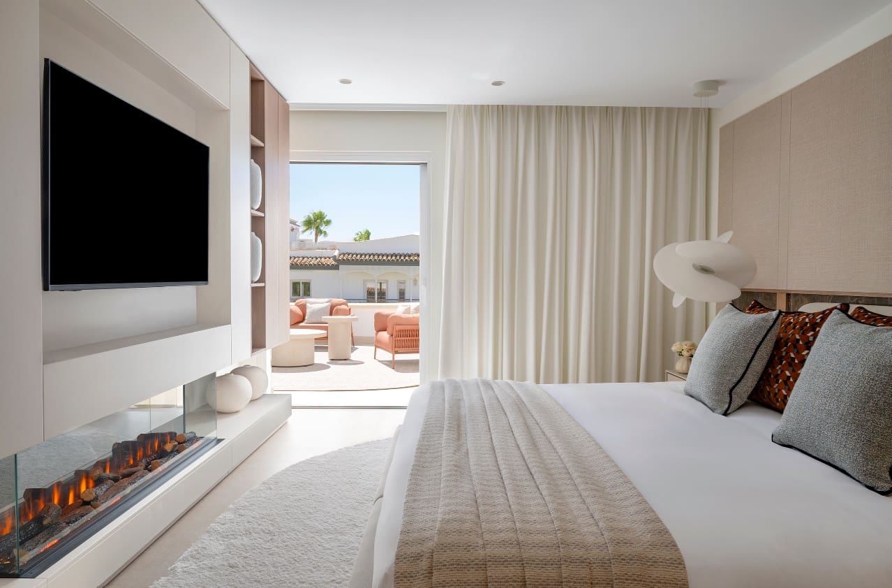 3 sypialnia Penthouse na sprzedaż w Marbella z basenem garażem - 2 495 000 € (Ref: 10035008)