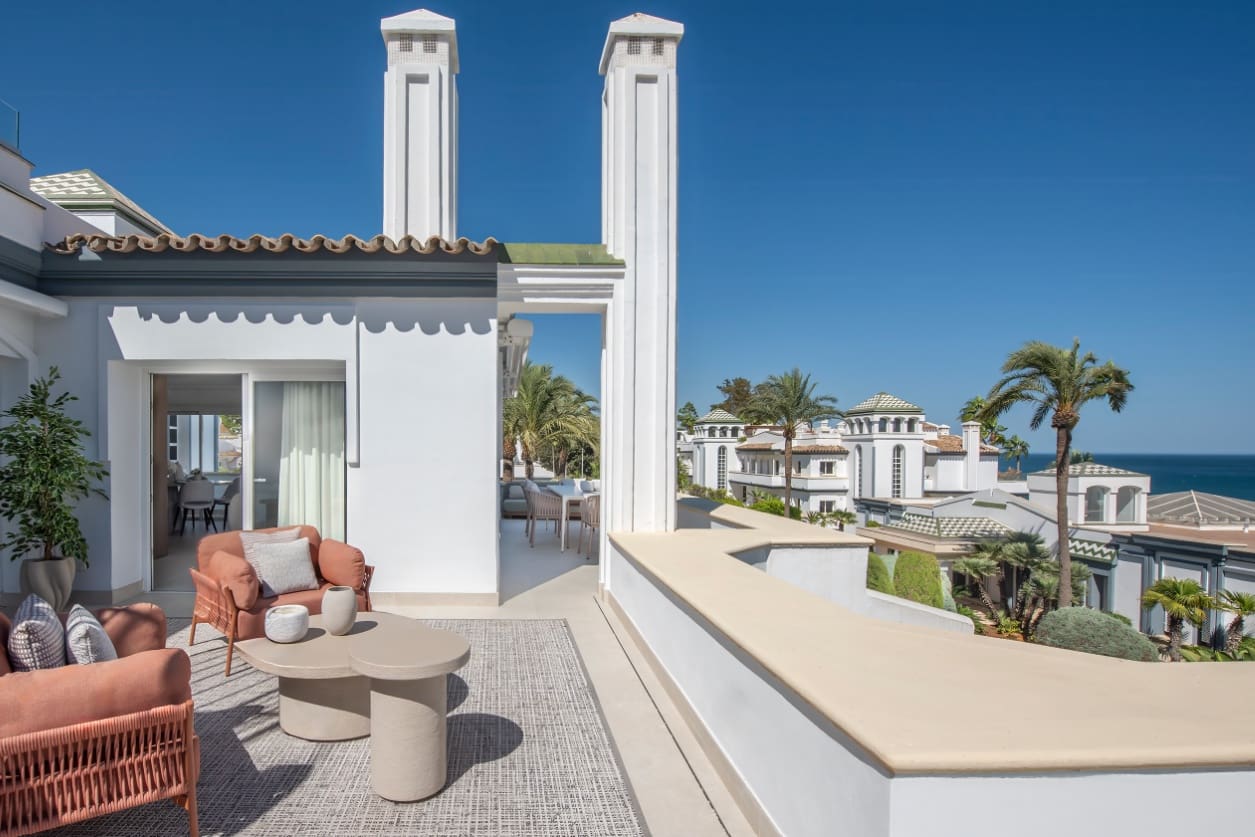 3 sypialnia Penthouse na sprzedaż w Marbella z basenem garażem - 2 495 000 € (Ref: 10035008)