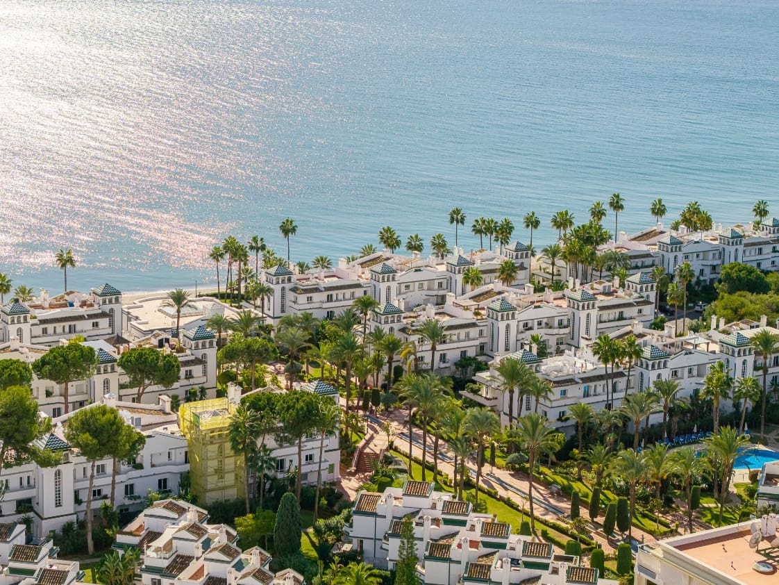 3 sypialnia Penthouse na sprzedaż w Marbella z basenem garażem - 2 495 000 € (Ref: 10035008)