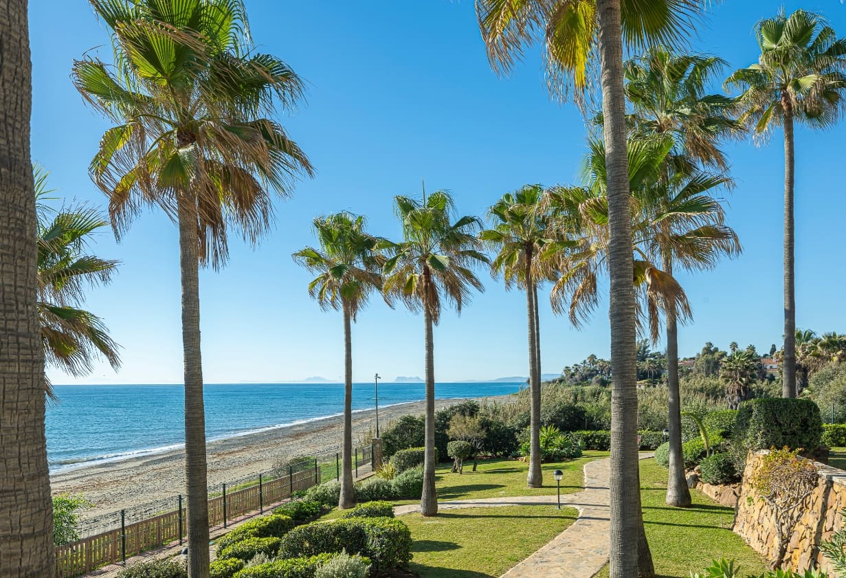 3 sypialnia Penthouse na sprzedaż w Marbella z basenem garażem - 2 495 000 € (Ref: 10035008)